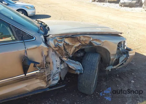 2003 Mercury Grand Marquis Gs z USA, uszkodzony, nr VIN 2MEFM74W53X645608